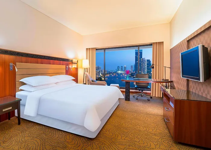 Royal Orchid Sheraton Riverside à Hotel 5*