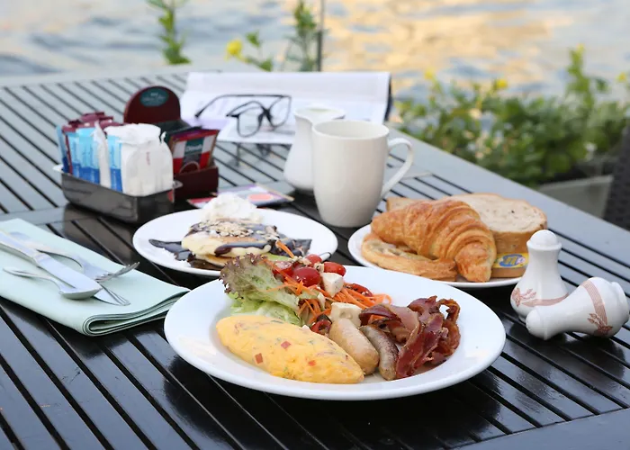 Royal Orchid Sheraton Riverside 5*