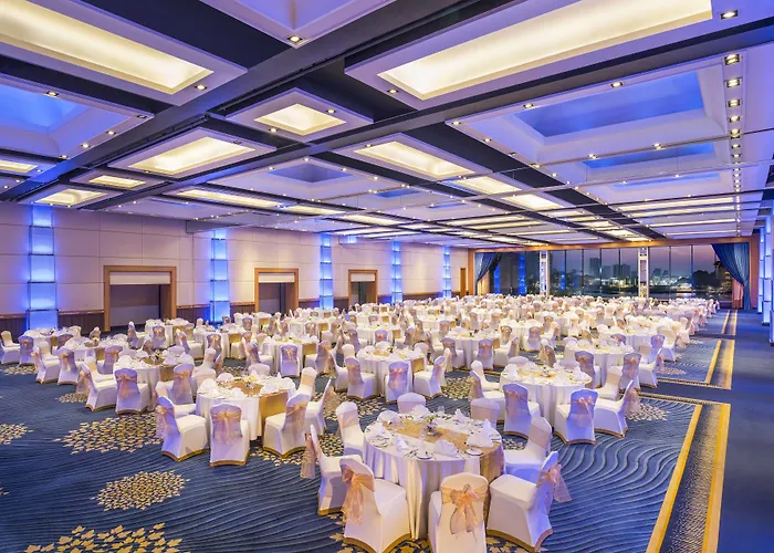 Hotel Royal Orchid Sheraton Riverside à