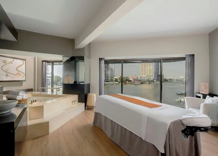 Hotel Royal Orchid Sheraton Riverside