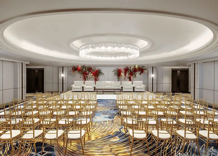 Hotel Royal Orchid Sheraton Riverside 5*